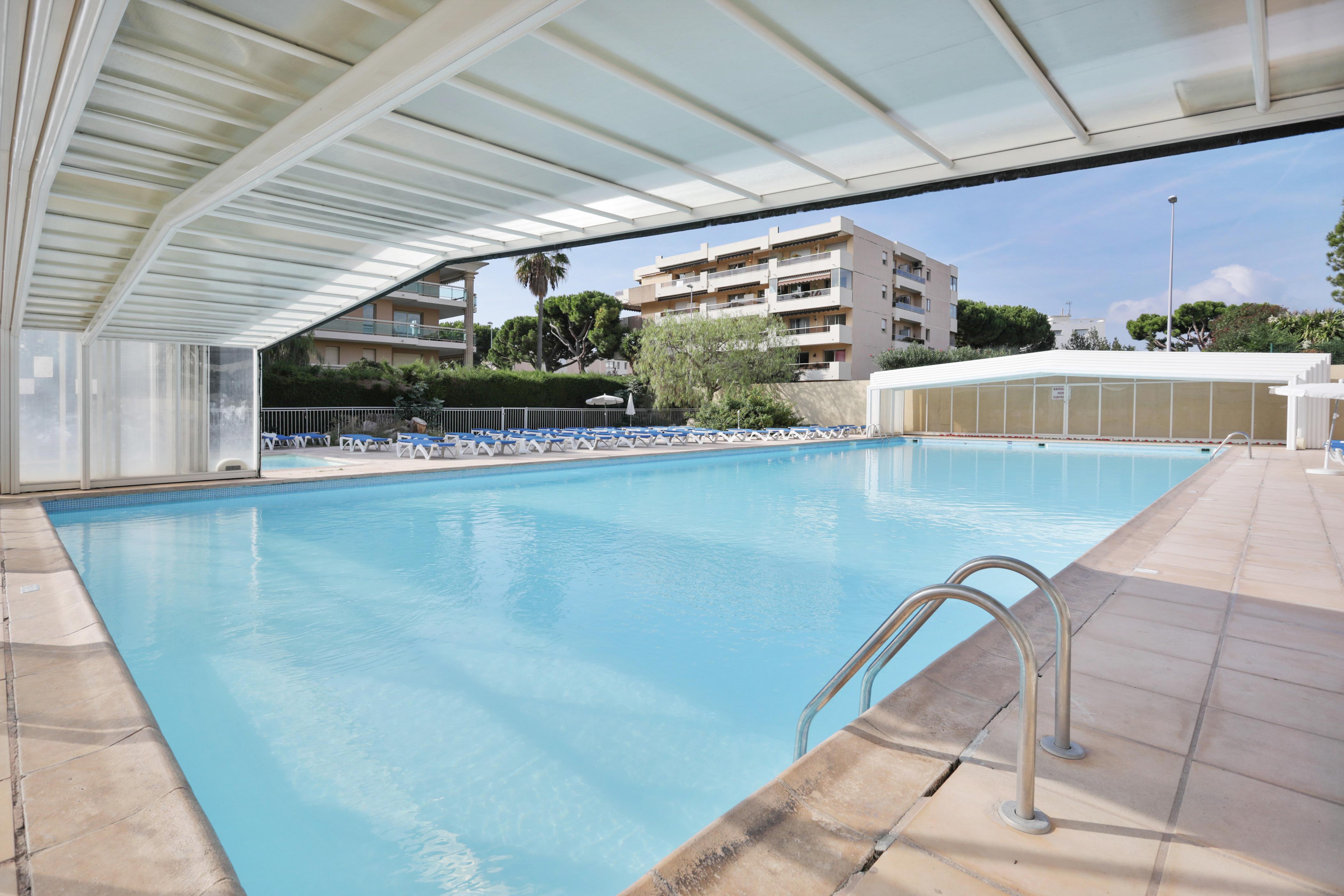 Résidence Pierre&Vacances Heliotel Marine Saint-Laurent-du-Var Exterior foto