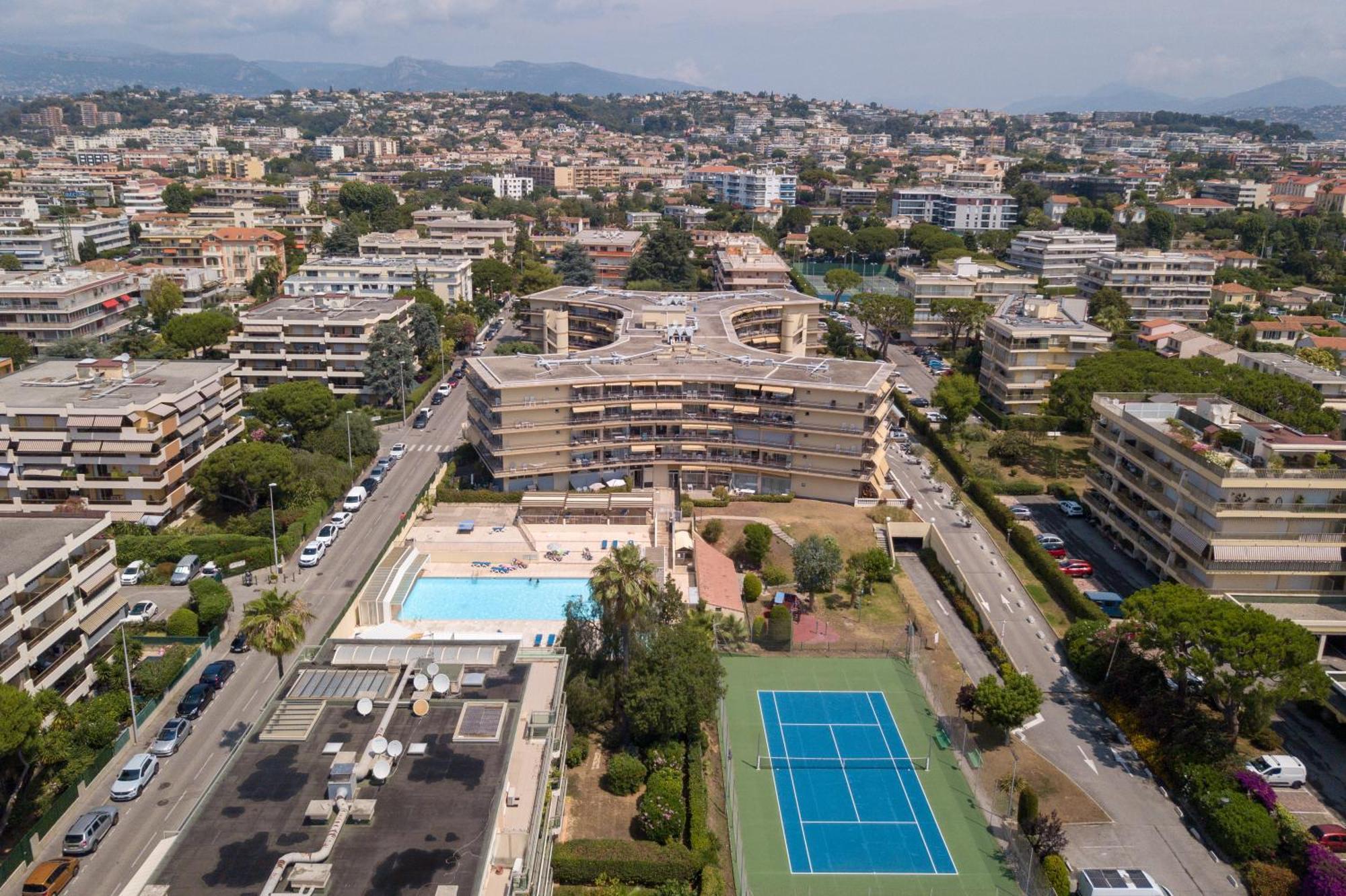 Résidence Pierre&Vacances Heliotel Marine Saint-Laurent-du-Var Exterior foto