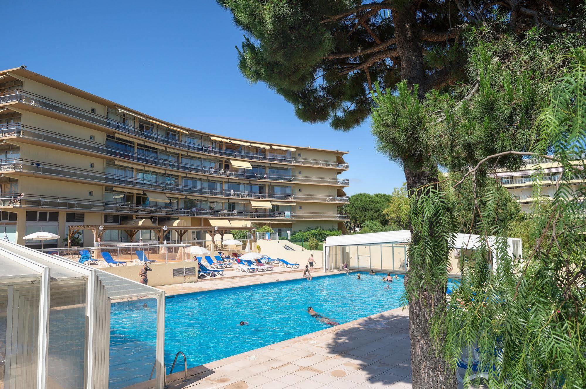 Résidence Pierre&Vacances Heliotel Marine Saint-Laurent-du-Var Exterior foto
